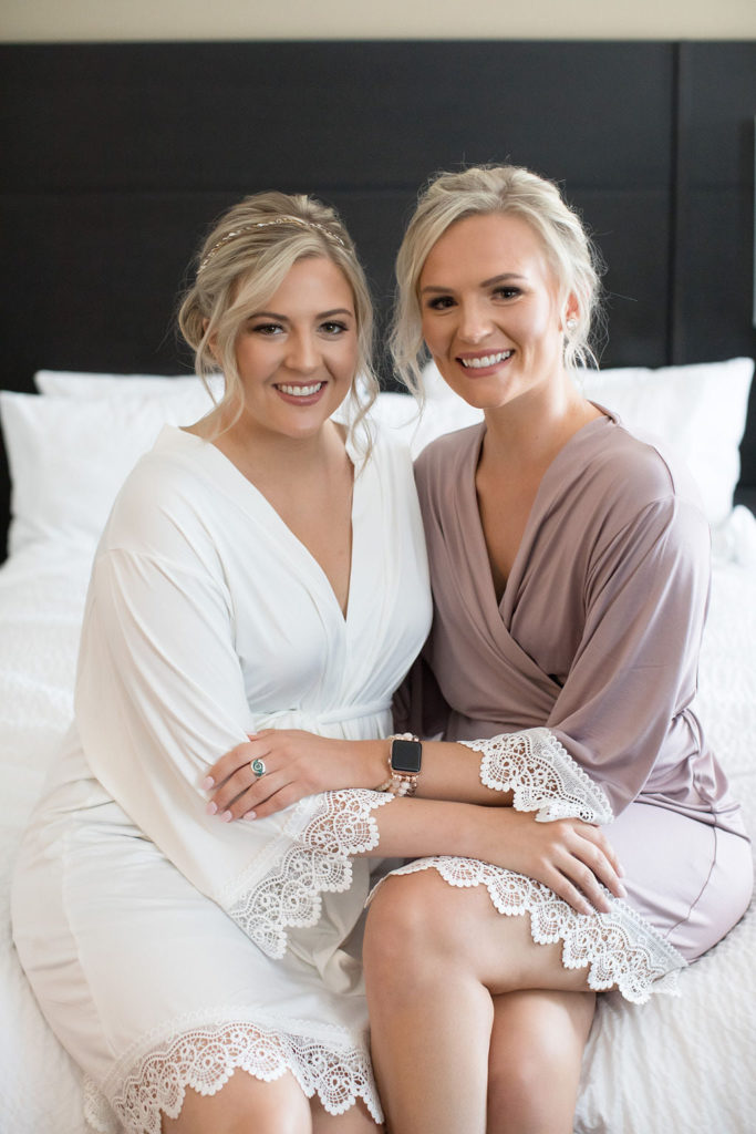 bride and sister